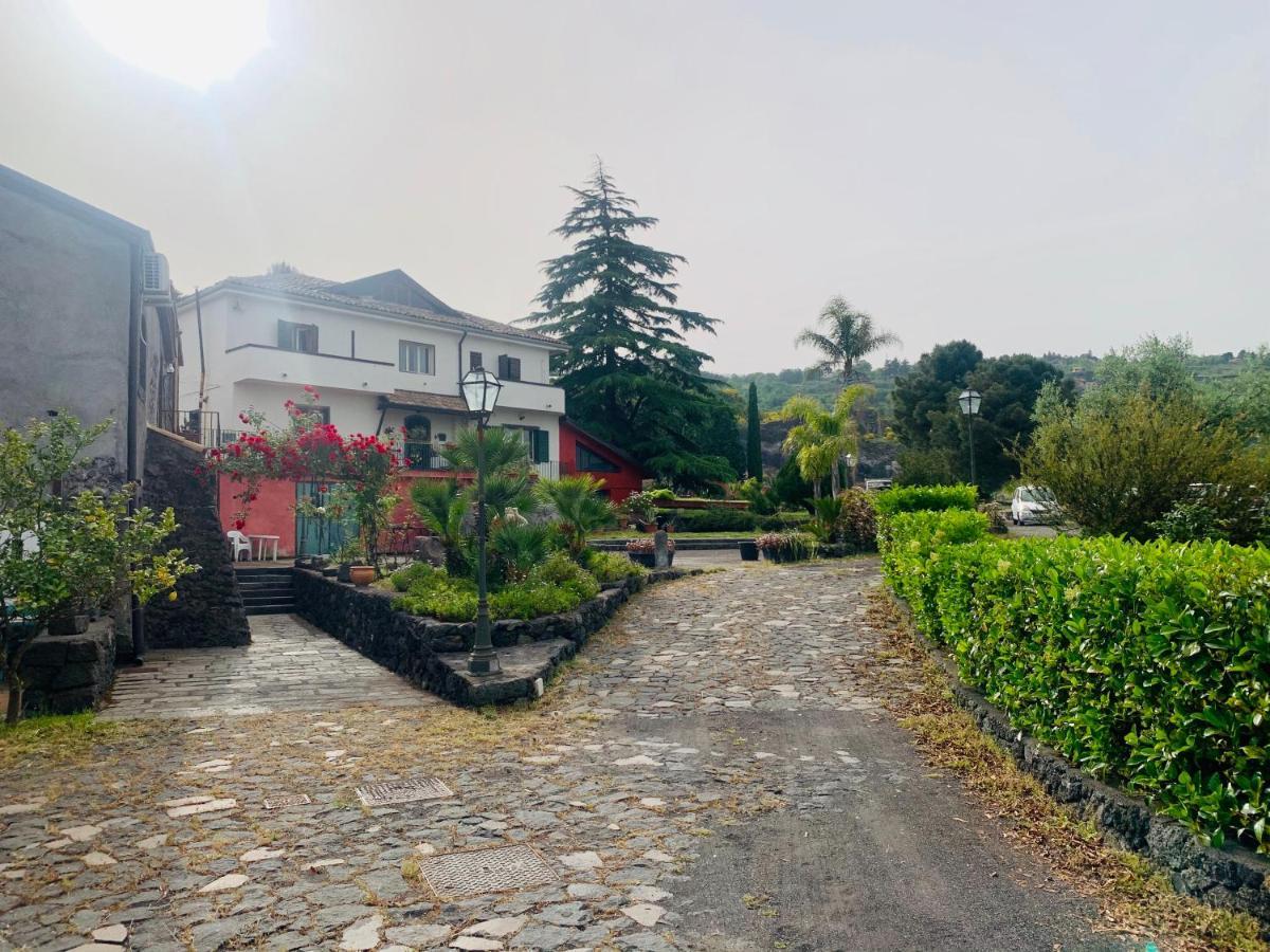Villa Alessio - Case Vacanza Con Piscina Sull'Etna Puntalazzo Екстериор снимка