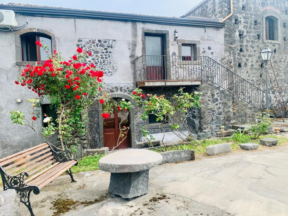Villa Alessio - Case Vacanza Con Piscina Sull'Etna Puntalazzo Екстериор снимка